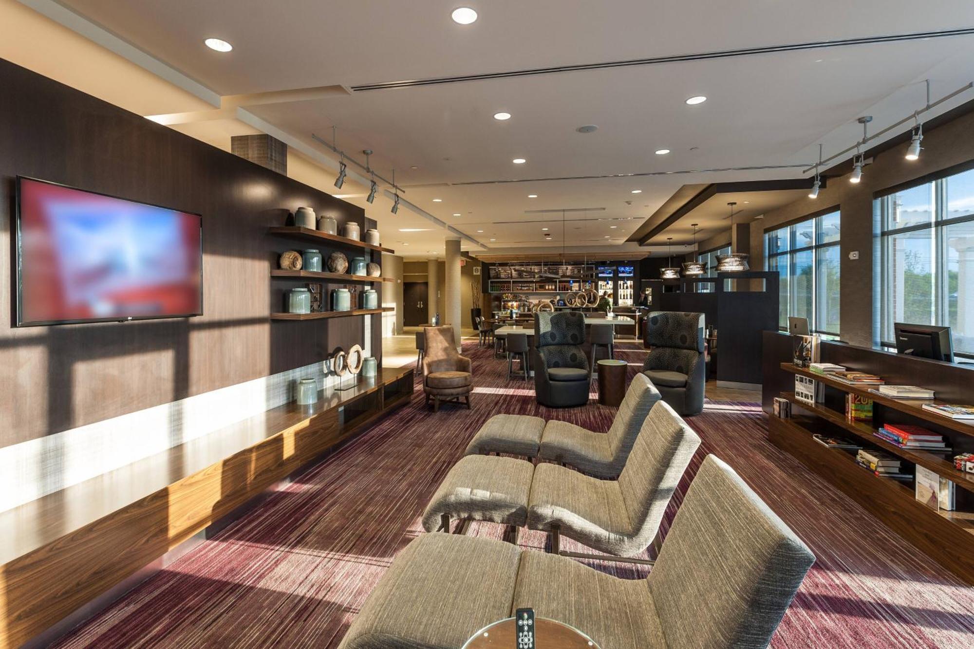 Courtyard By Marriott Boston Littleton Hotel Екстериор снимка