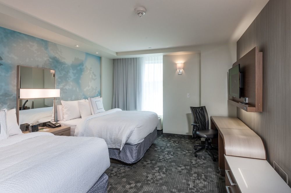 Courtyard By Marriott Boston Littleton Hotel Екстериор снимка