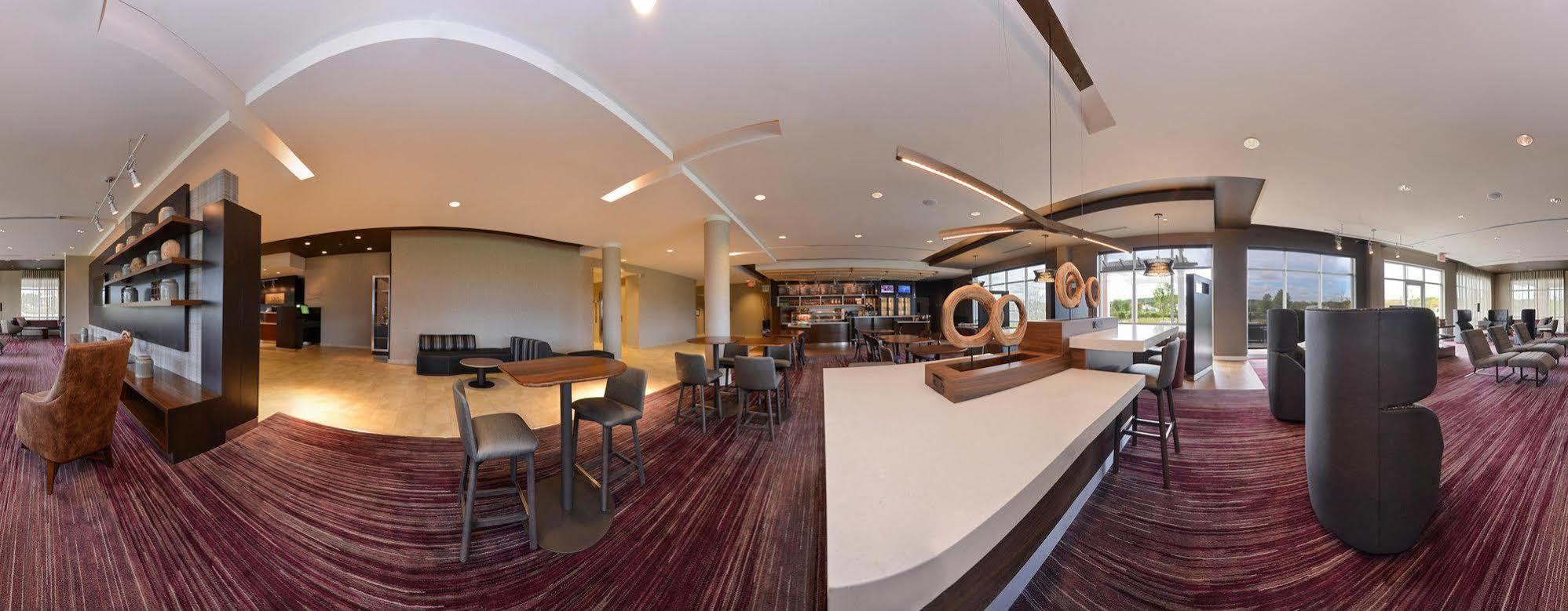 Courtyard By Marriott Boston Littleton Hotel Екстериор снимка