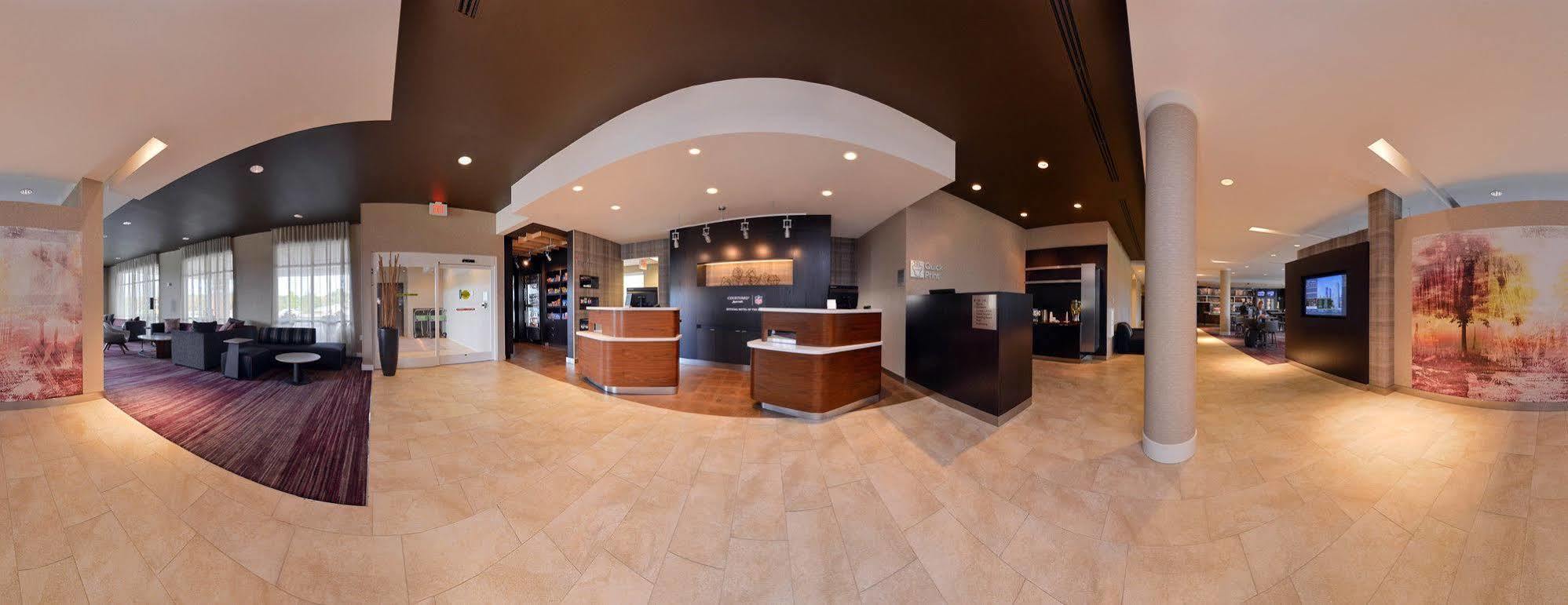 Courtyard By Marriott Boston Littleton Hotel Екстериор снимка